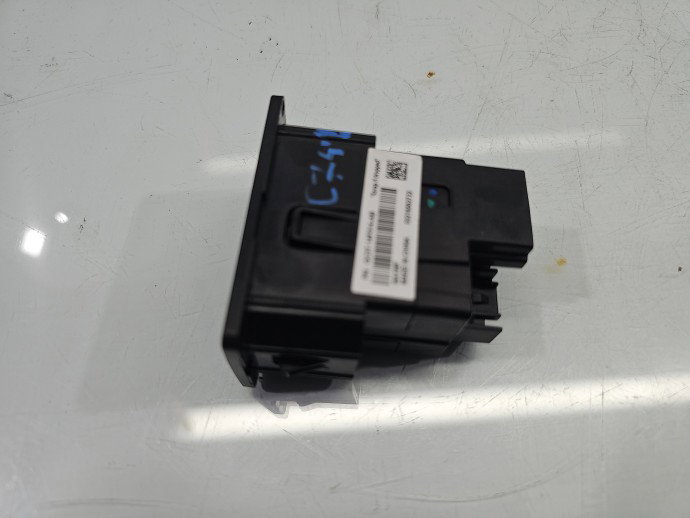 Conector auxiliar USB Ford Focus GC3T-14F014-AB