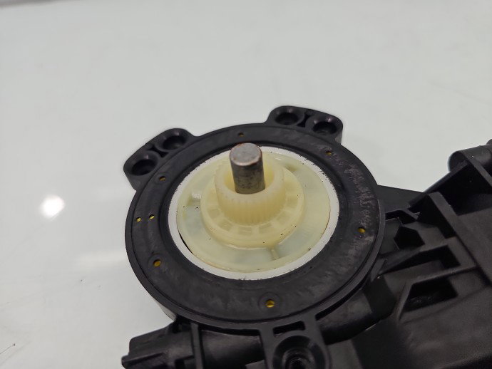 Motoras geam stanga fata Renault Megane 4 430106F0