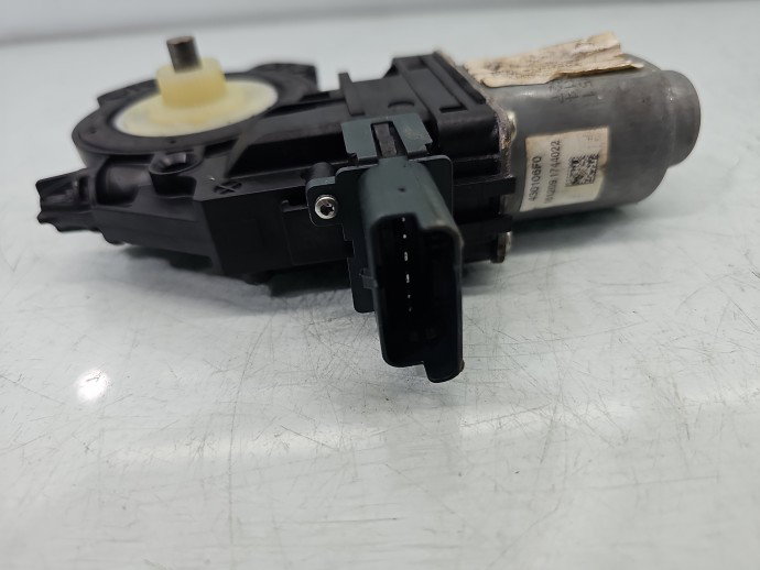 Motoras geam stanga fata Renault Megane 4 430106F0