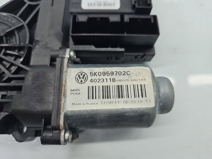 Motoras geam stanga fata VW Golf 5k1 5K0959702C