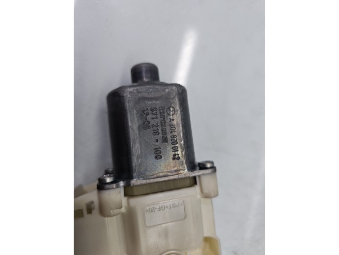 Motoras geam stanga fata Mercedes C220 w204 A2048200142