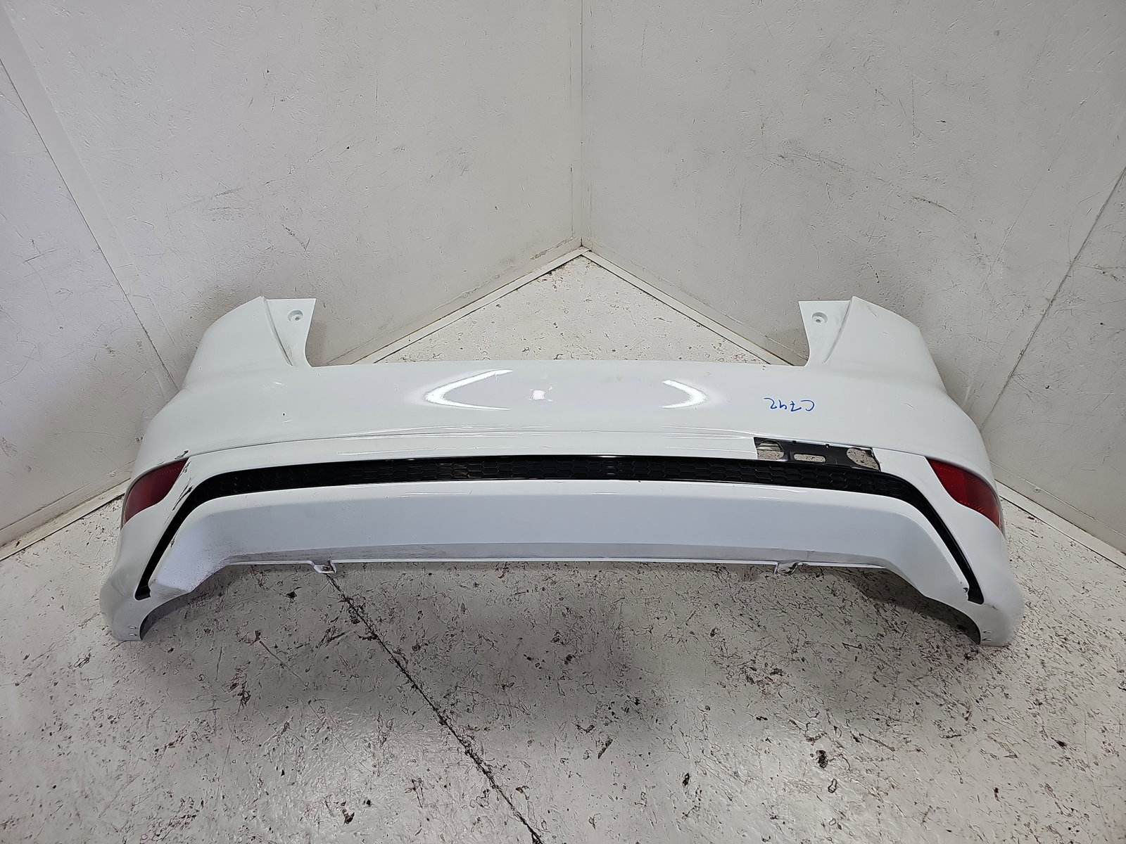 Bara spate Ford Focus Frozen White