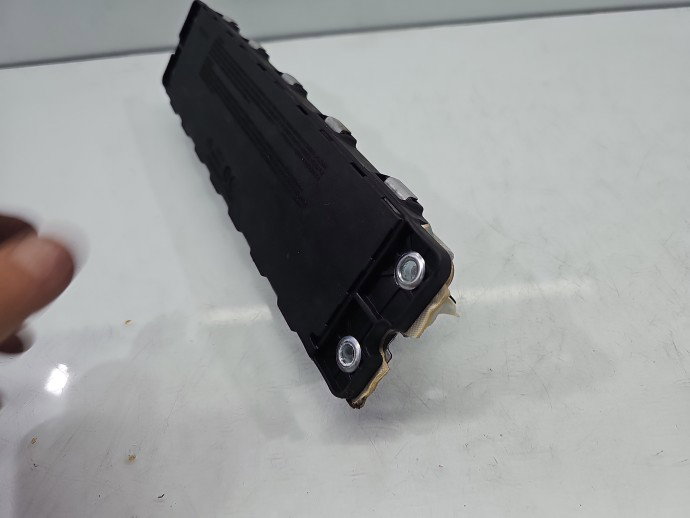 Airbag genunchi Mercedes C220 w205 2058601600