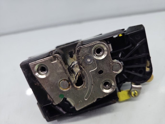 Broasca usa stanga fata Dacia Sandero II 805031017R