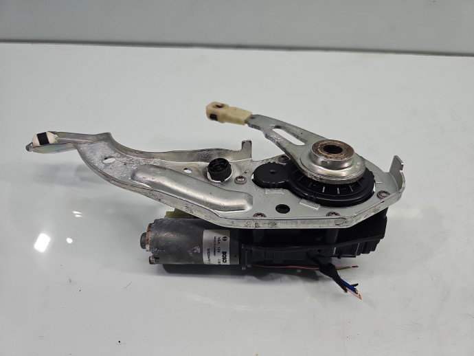 Motoras deschidere portbagaj Mercedes C220 w205 0390204124