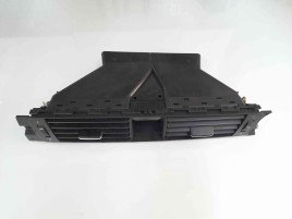 Grila aerisire centrala 9130464 Bmw 3 (E90) [Fabr 2005-2011] 2.0 N47