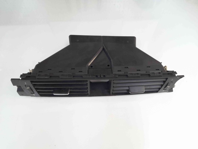 Grila aerisire centrala 9130464 Bmw 3 (E90) [Fabr 2005-2011] 2.0 N47