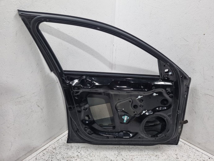 Usa stanga fata AUDI A4 8K5 LY9T