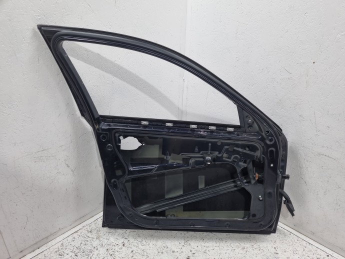 Usa stanga fata Bmw e60 CARBONSCHWARZ METALLIC (416)