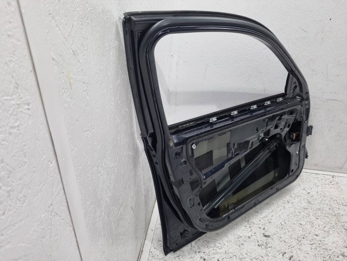 Usa stanga fata Bmw e60 CARBONSCHWARZ METALLIC (416)