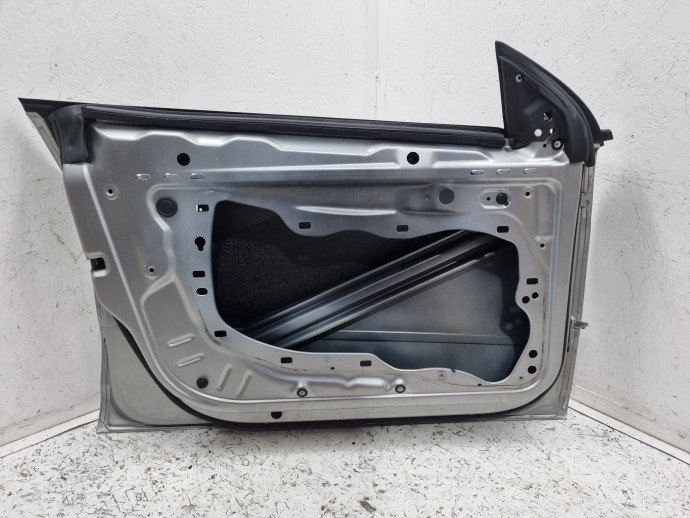 Usa stanga fata VW Passat CC 358 LB7W