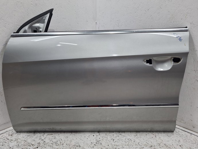 Usa stanga fata VW Passat CC 358 LB7W