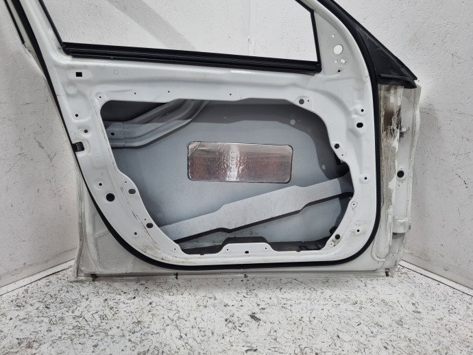Usa stanga fata Mercedes C220 w205 149 Alb Polar
