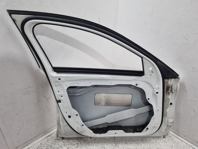 Usa stanga fata Mercedes C220 w205 149 Alb Polar