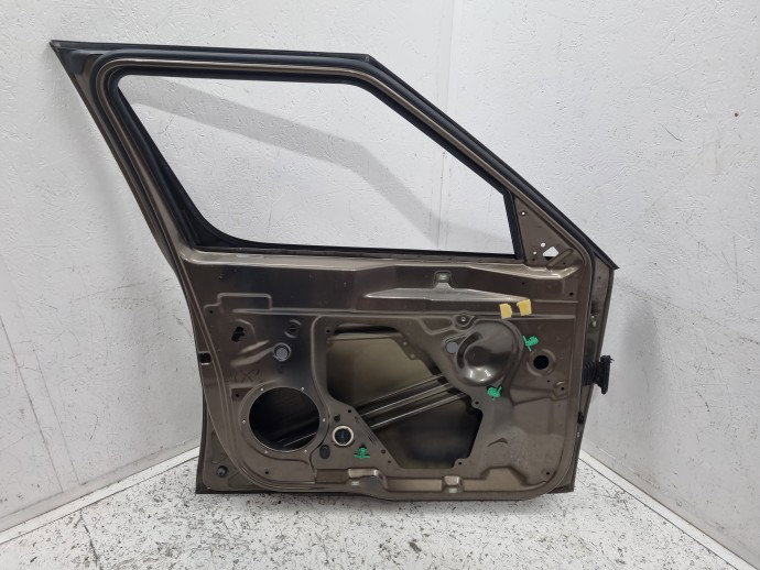 Usa stanga fata Skoda Yeti 5L LF8N