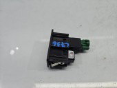 Conector auxiliar USB VW Passat CC 358 5G0035222E