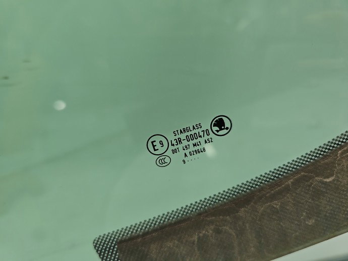 Geam usa stanga fata Skoda Yeti 5L OEM