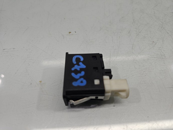 Conector auxiliar USB Bmw X3 (F25) [Fabr 2010-2017] 9237653