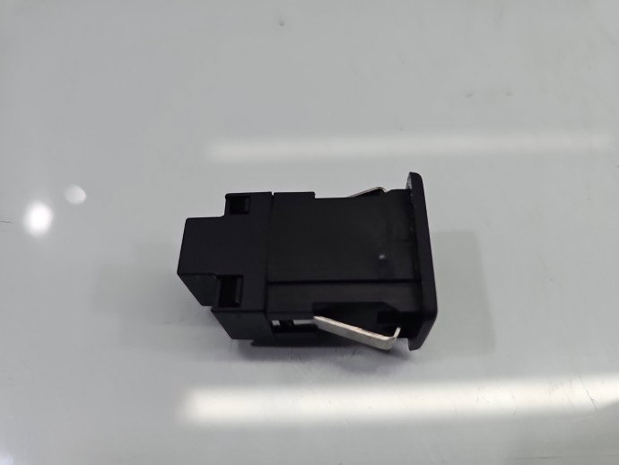 Conector auxiliar USB VW Polo 6R 5M0035724