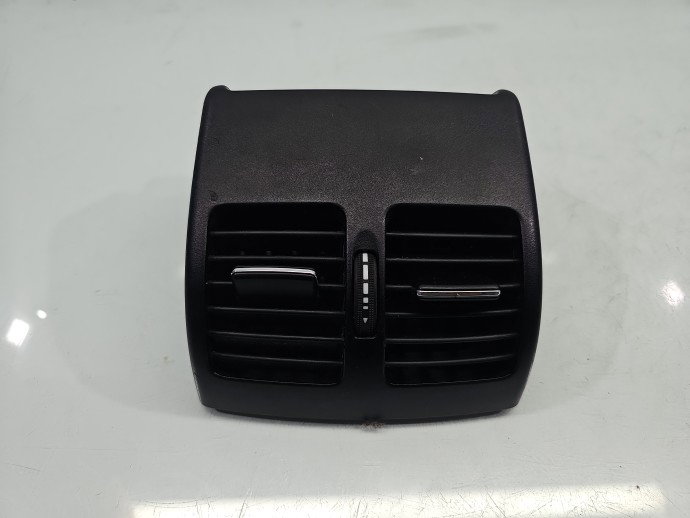 Grila aerisire spate Mercedes C220 w204 A2048300954