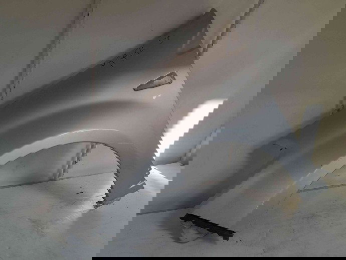 Aripa stanga fata OEM Dacia Sandero [Fabr 2008-2012] 1.6 mpi 