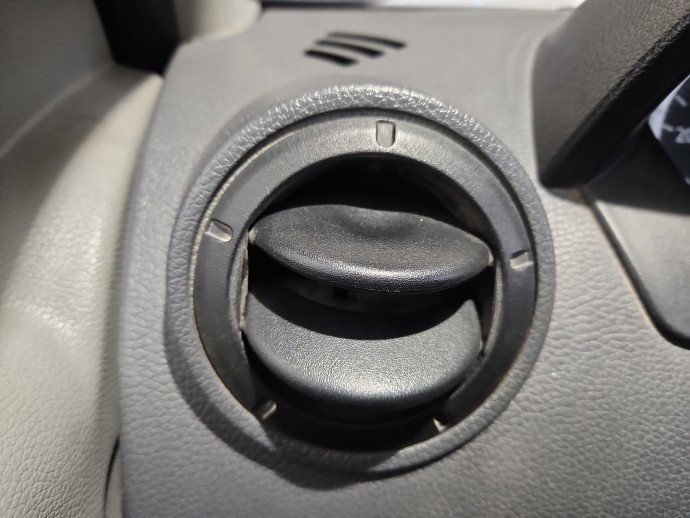 Grila aerisire stanga Dacia Logan (LS) [Fabr 2004-2012] OEM