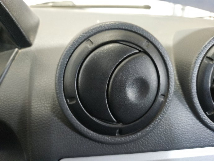 Grila aerisire centrala stanga Dacia Logan (LS) [Fabr 2004-2012] OEM