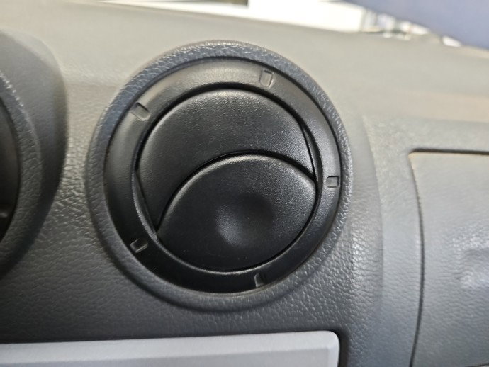 Grila aerisire centrala dreapta Dacia Logan (LS) [Fabr 2004-2012] OEM