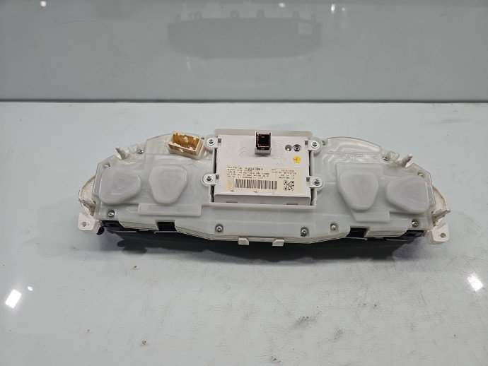 Ceas bord PEUGEOT 2008 9805976080