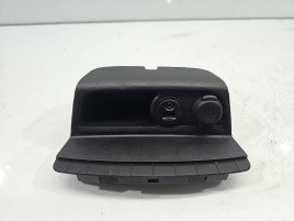 Conector auxiliar USB PEUGEOT 2008 [Fabr 2013-prezent] 0674655277