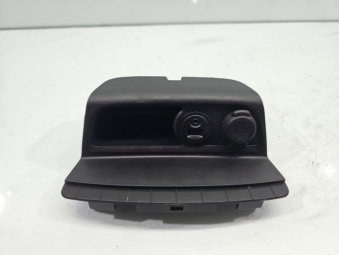 Conector auxiliar USB PEUGEOT 2008 [Fabr 2013-prezent] 0674655277