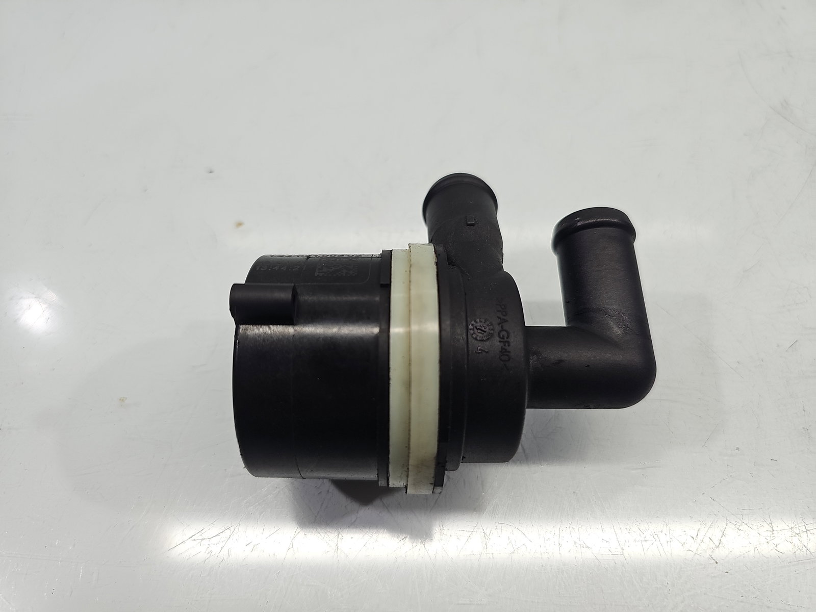 Pompa recirculare apa Volkswagen Passat B7 (362) [Fabr 2010-2014] 5N0965561A 2.0 TDI CFFB 103KW / 140CP