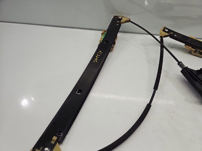 Macara electrica geam stanga fata AUDI A4 8K5 8K0837461E