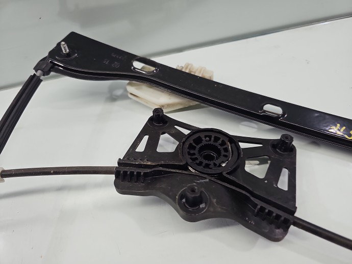 Macara electrica geam stanga fata Skoda Fabia NJ5 6V0837461