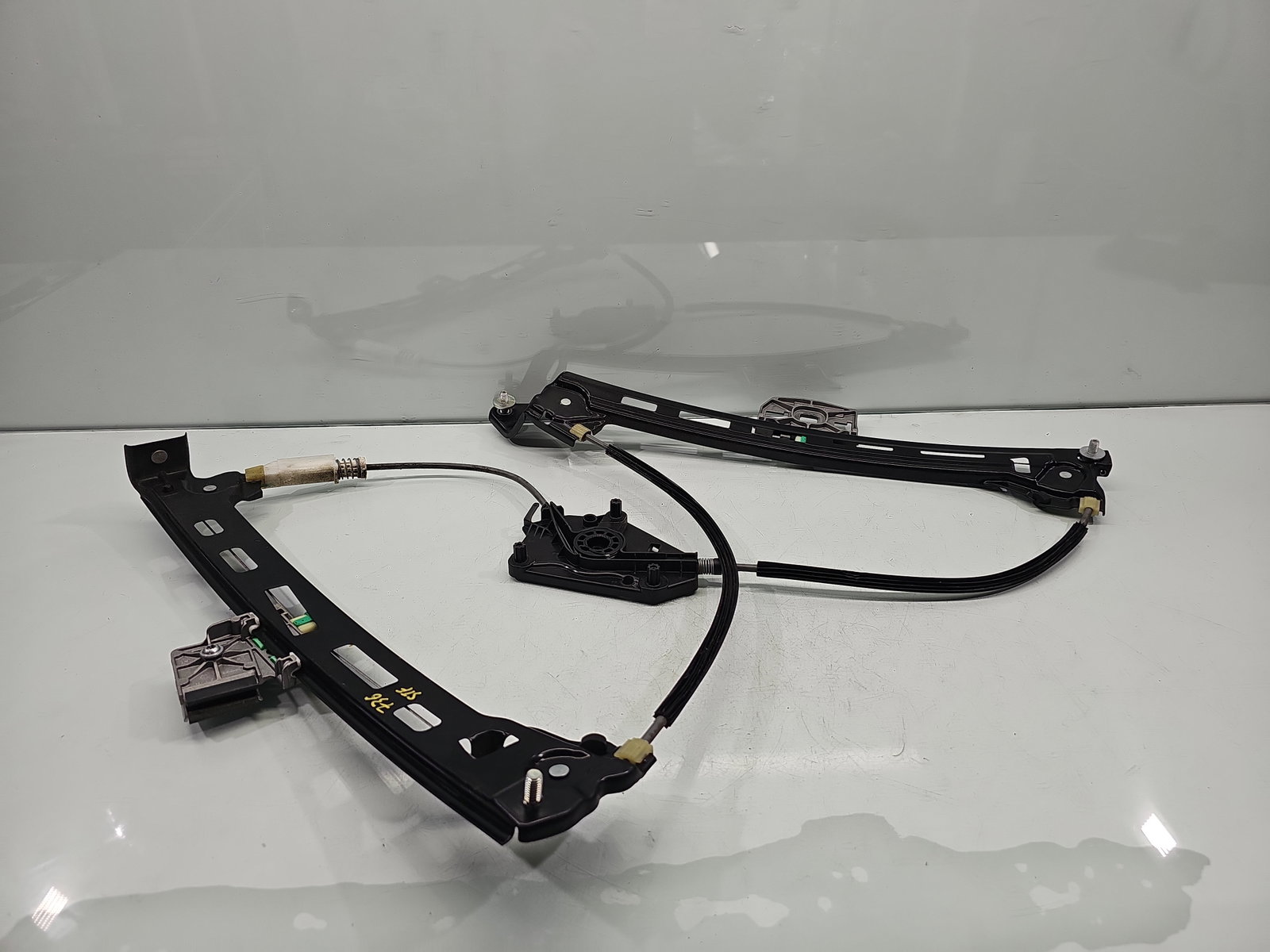 Macara electrica geam stanga fata VW Passat CC 358 OEM