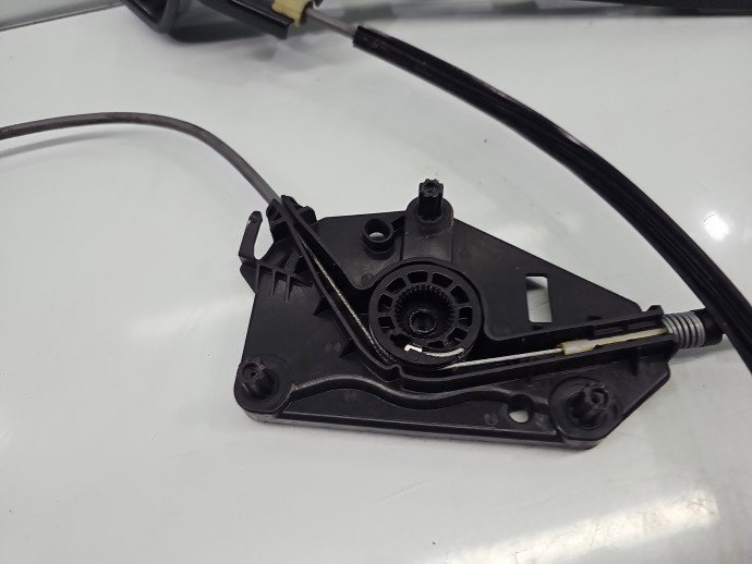 Macara electrica geam stanga fata VW Passat CC 358 OEM