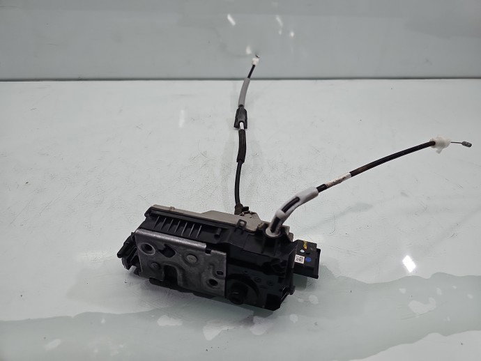 Broasca usa dreapta spate PEUGEOT 2008 9812501380