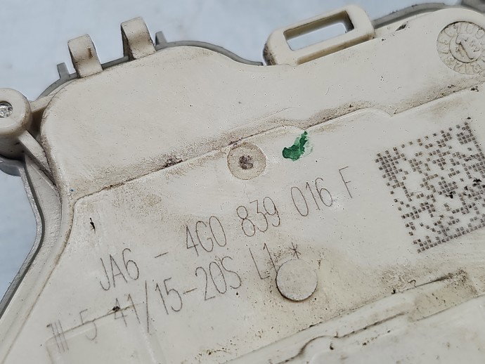 Broasca usa dreapta spate AUDI A4 8W2 4G0839016F