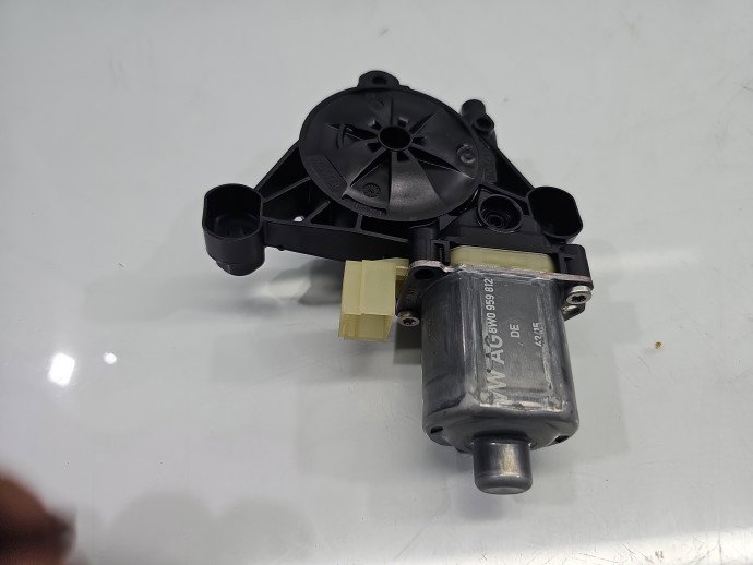 Motoras geam dreapta spate AUDI A4 (8W2, B9) [Fabr 2015-2023] Sedan S-line, Quattro 8W0959812