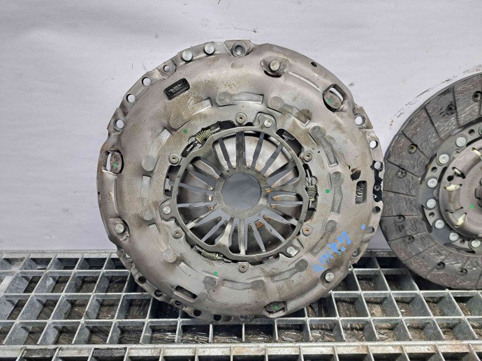 Kit ambreiaj volanta masa dubla Audi A3 Sportback (8PA) [Fabr 2004-2013] OEM 2.0 TDI BMN 125KW / 170CP  