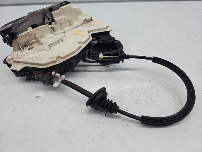 Broasca usa dreapta spate VW Golf 5k1 5K4839016H