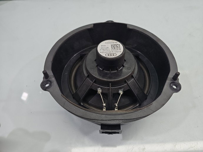Boxa dreapta spate AUDI A4 8K5 8K0035411A