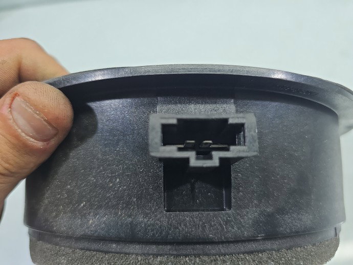 Boxa dreapta spate AUDI A4 8K5 8K0035411A