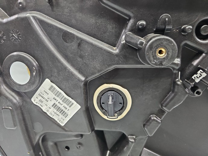 Macara electrica geam stanga fata VW Golf 5k1 5K2837729T