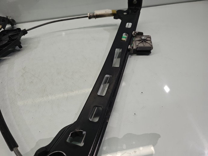 Macara electrica geam dreapta fata VW Passat CC 358 OEM