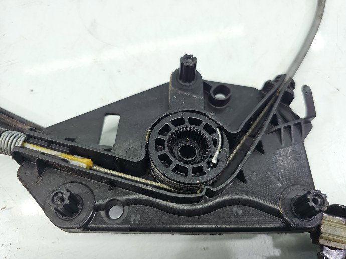 Macara electrica geam dreapta fata VW Passat CC 358 OEM