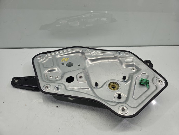 Macara electrica geam dreapta fata Skoda Yeti 5L 5L0837402