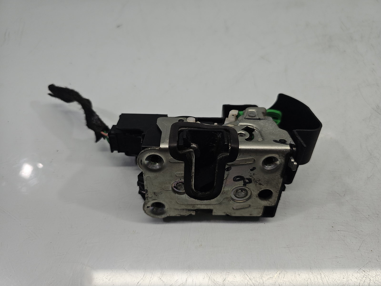 Broasca usa dreapta spate Dacia Dokker [Fabr 2012-prezent] 825020966R