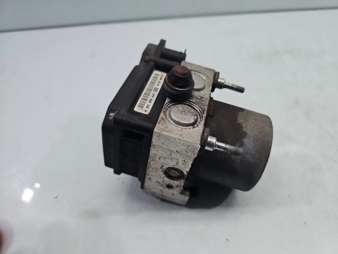 Pompa ABS Opel Corsa C (F08, F68) [Fabr 2000-2005] 13182319 1.0 Benz Z10XEP 44KW / 60CP