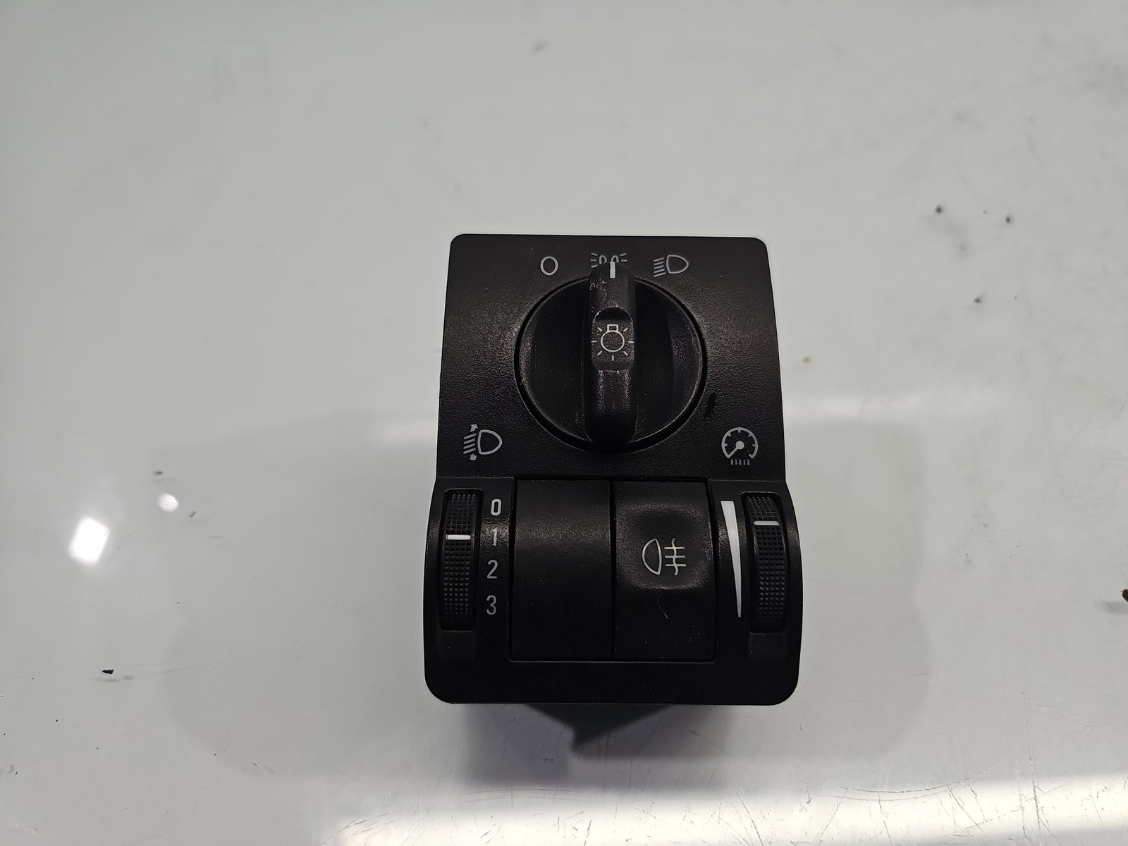 Bloc lumini Opel Corsa C (F08, F68) [Fabr 2000-2005] 9116612
